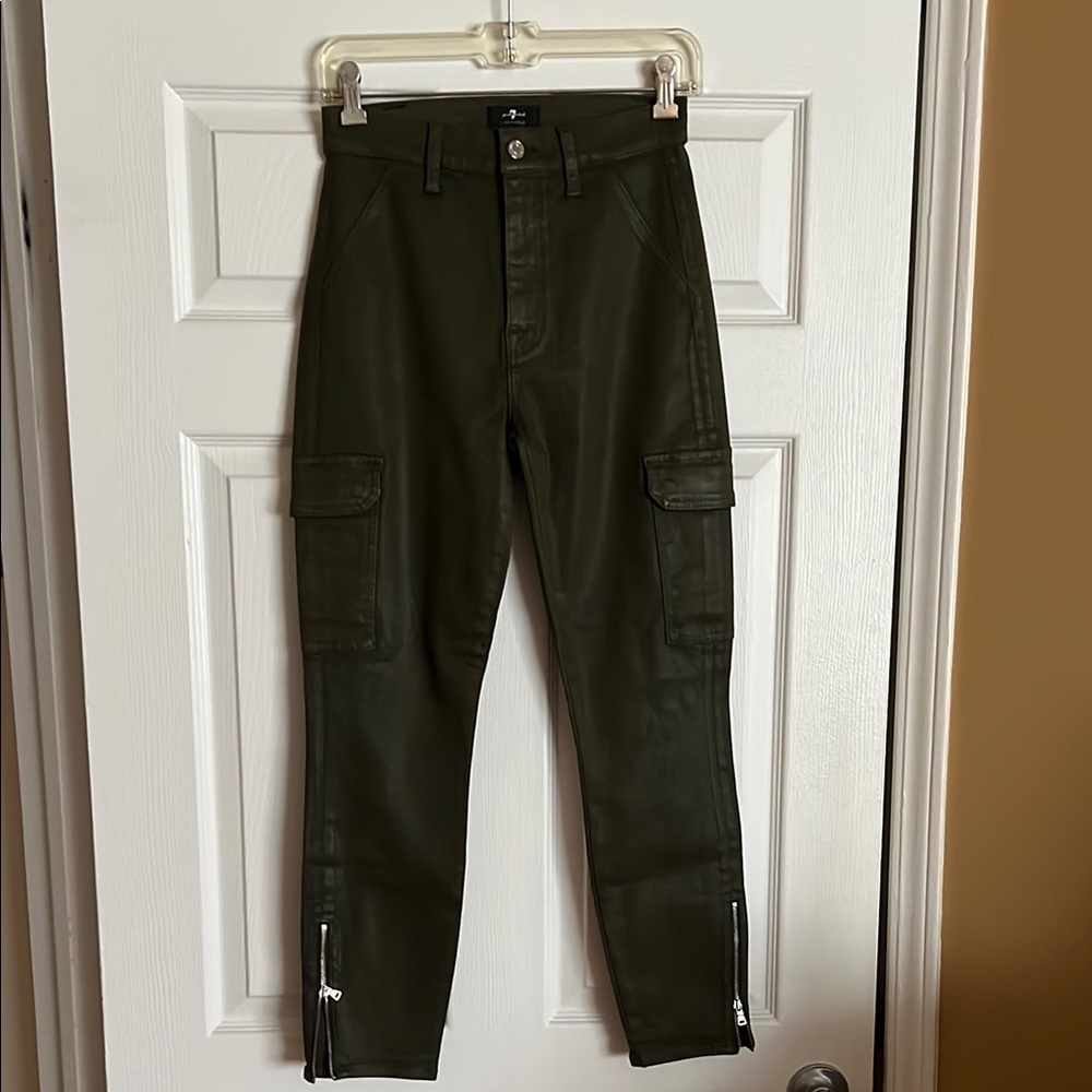 Women’s Olive Cargo Pants